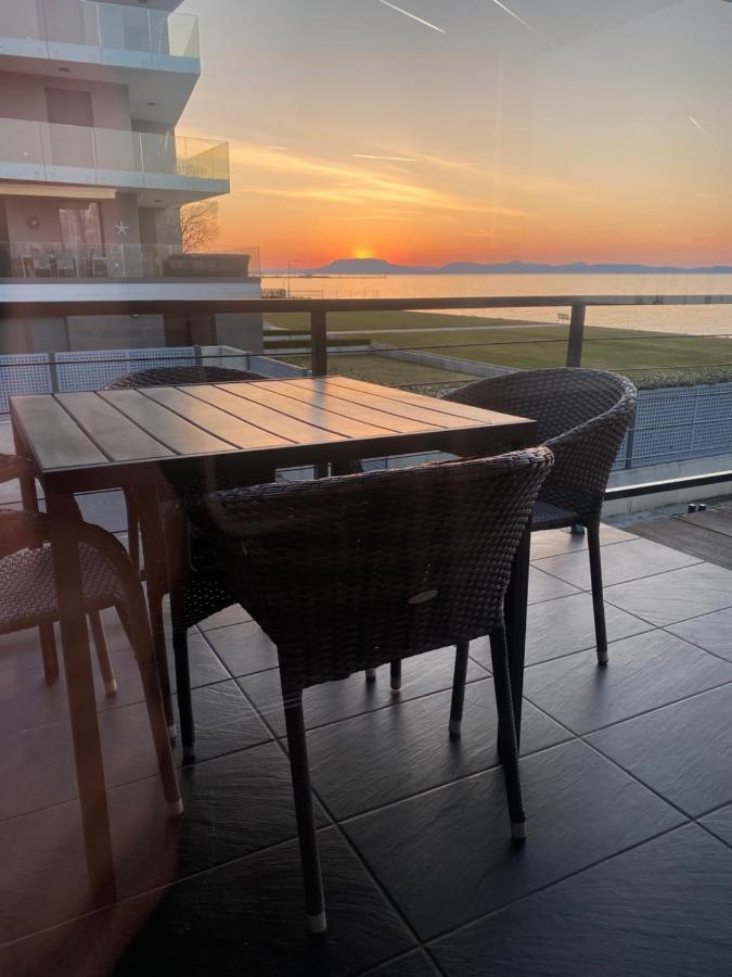 Hullam Apartman Balatonlelle Eksteriør bilde